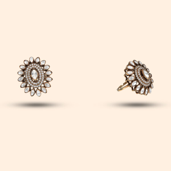 VICTORIAN RING