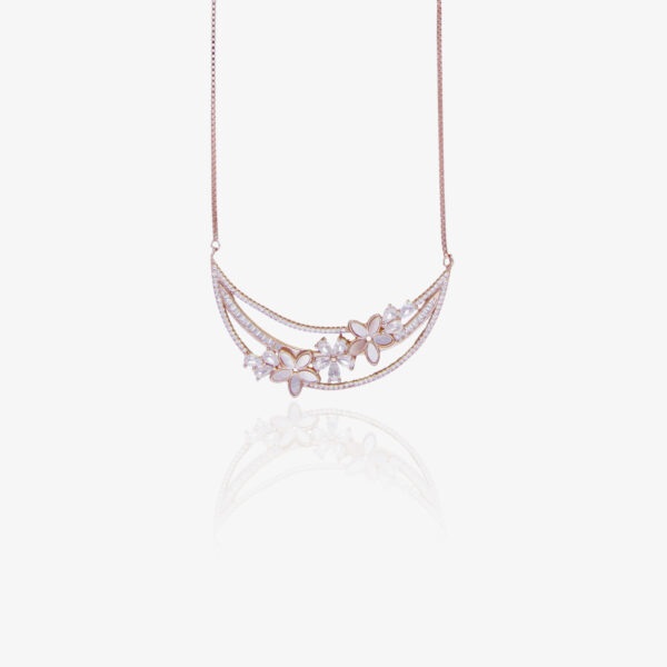 Necklace in Rose Gold with Swarovski & Pearls